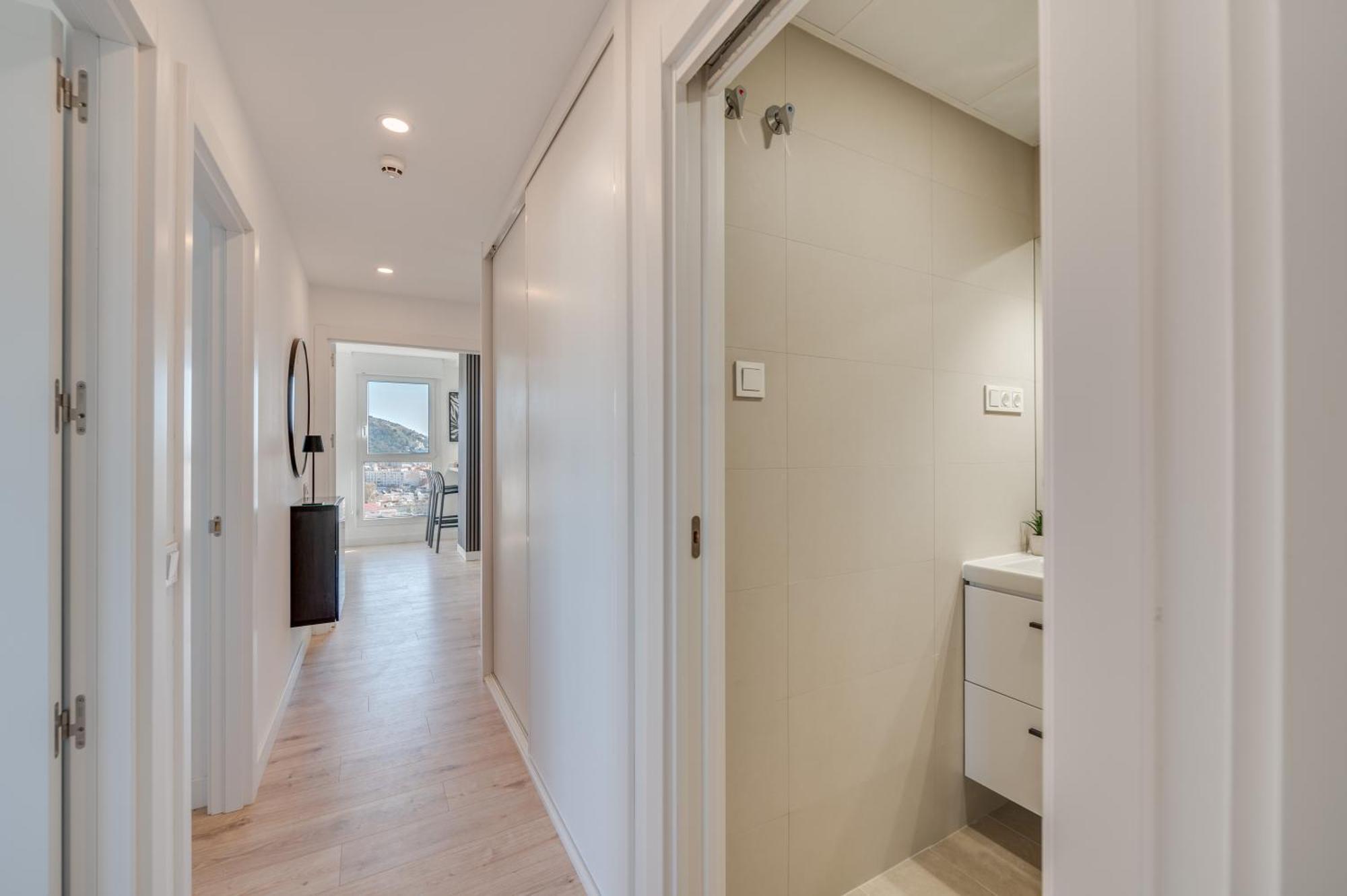 Xpce Sky Towers - Parking Free Apartment