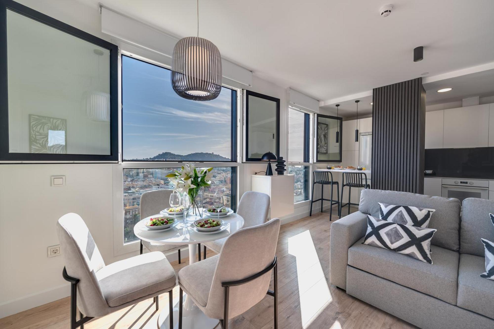 Xpce Sky Towers - Parking Free Apartment Málaga
